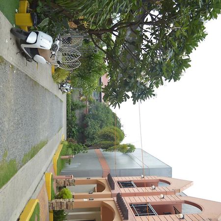 Manora Apartment Talisay  Ngoại thất bức ảnh