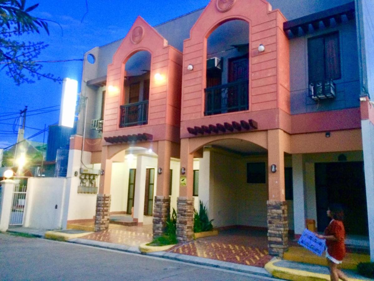 Manora Apartment Talisay  Ngoại thất bức ảnh