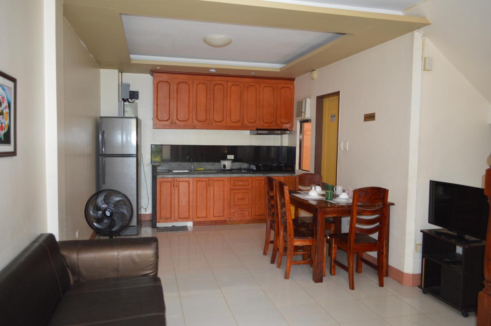 Manora Apartment Talisay  Ngoại thất bức ảnh