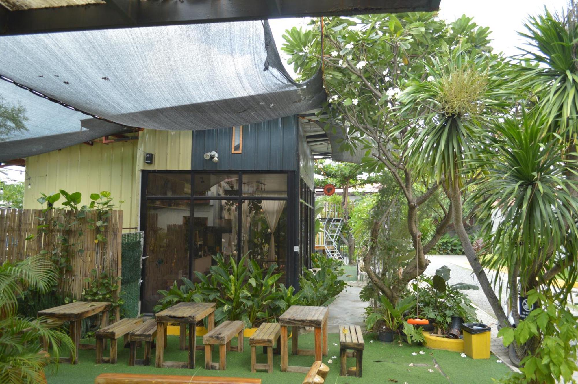 Manora Apartment Talisay  Ngoại thất bức ảnh