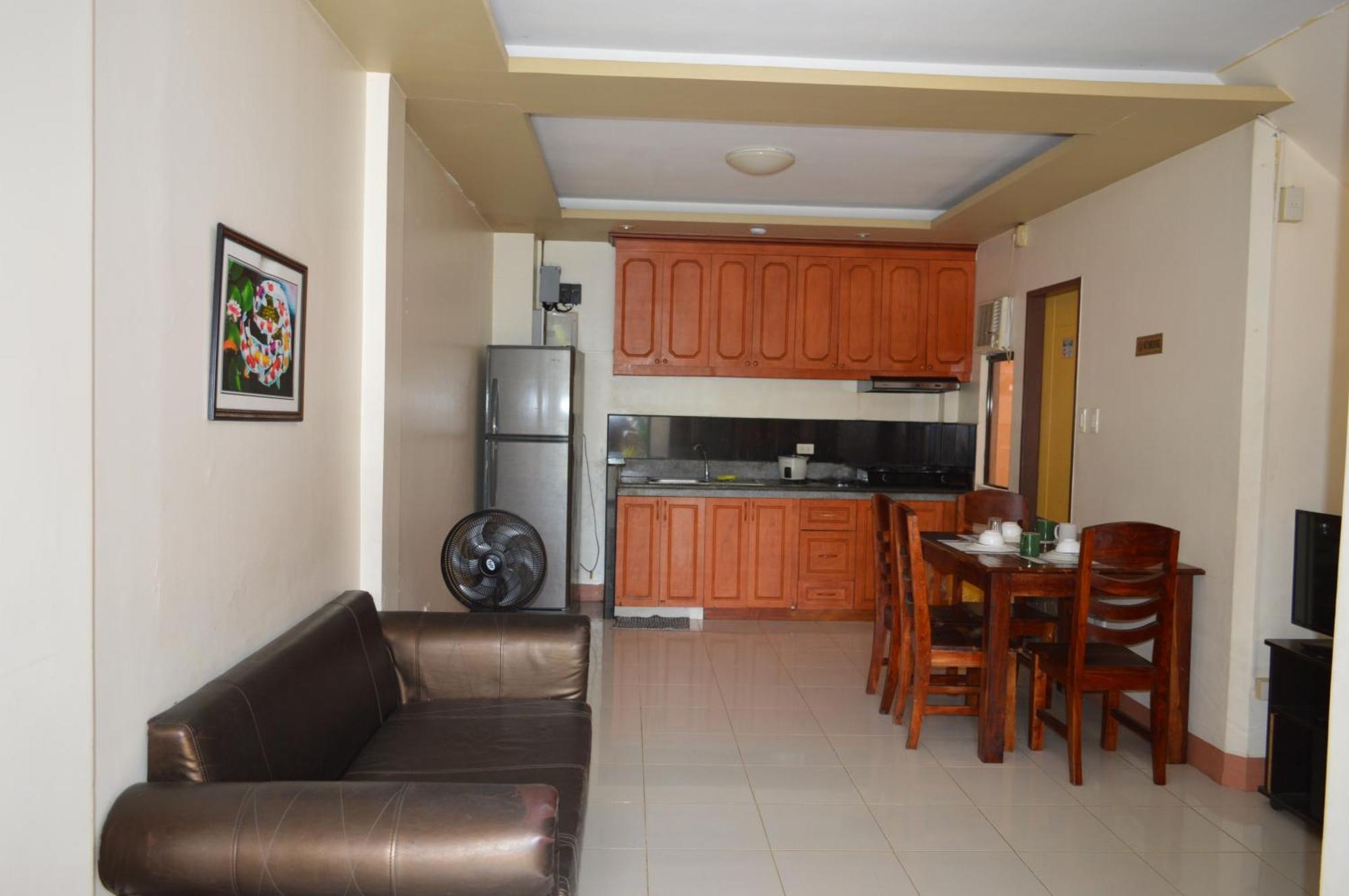 Manora Apartment Talisay  Ngoại thất bức ảnh