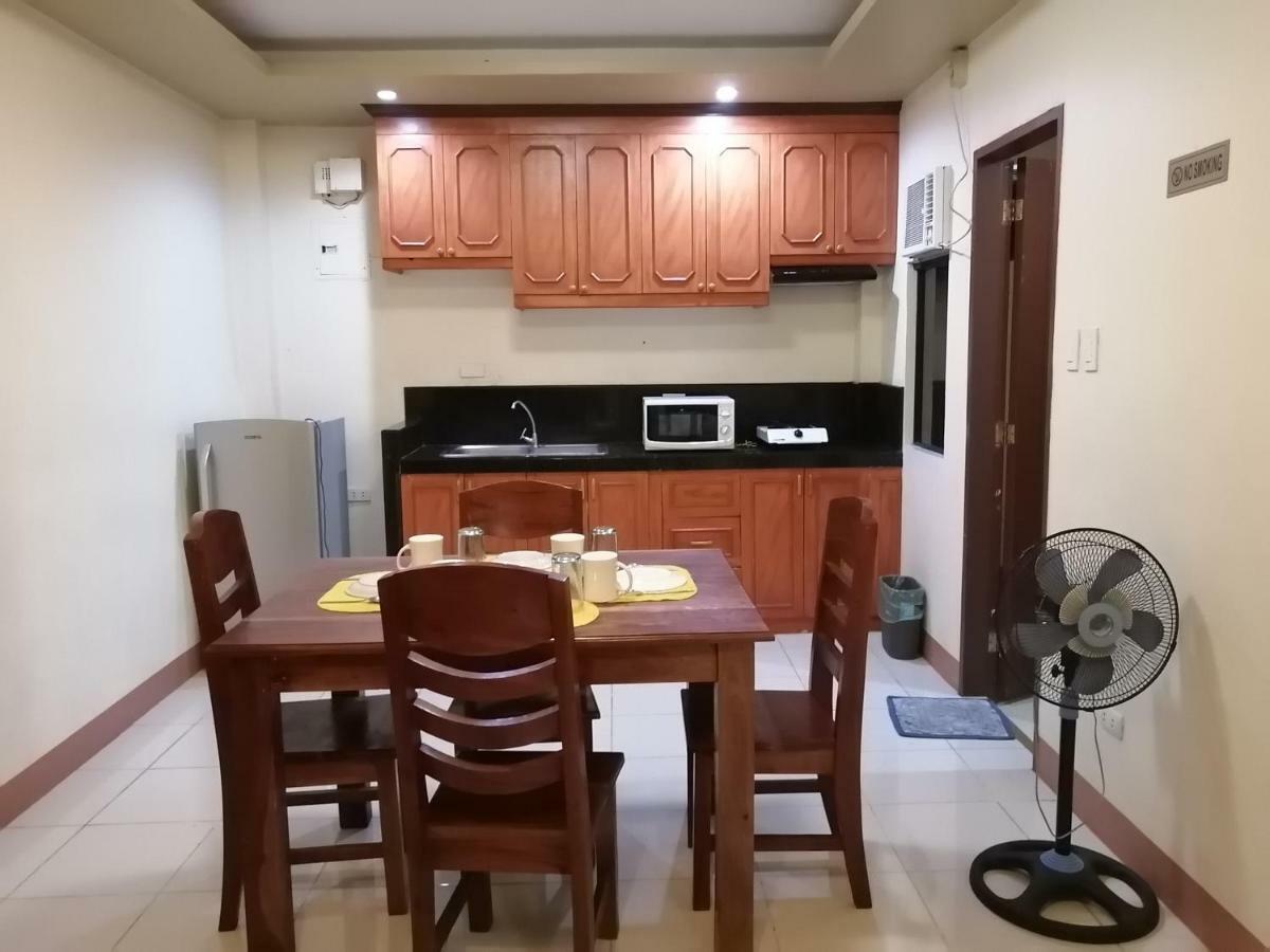 Manora Apartment Talisay  Ngoại thất bức ảnh