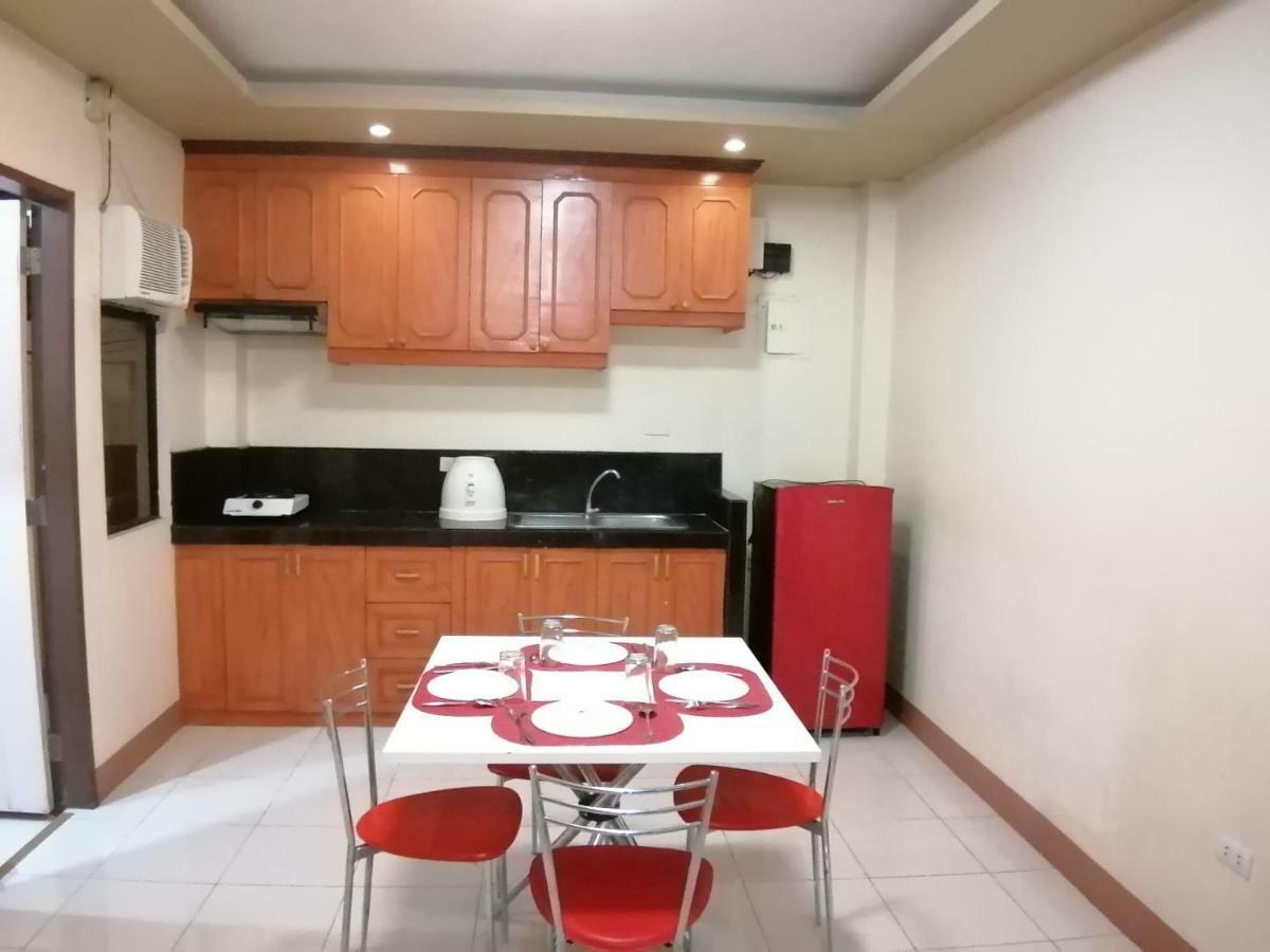 Manora Apartment Talisay  Ngoại thất bức ảnh