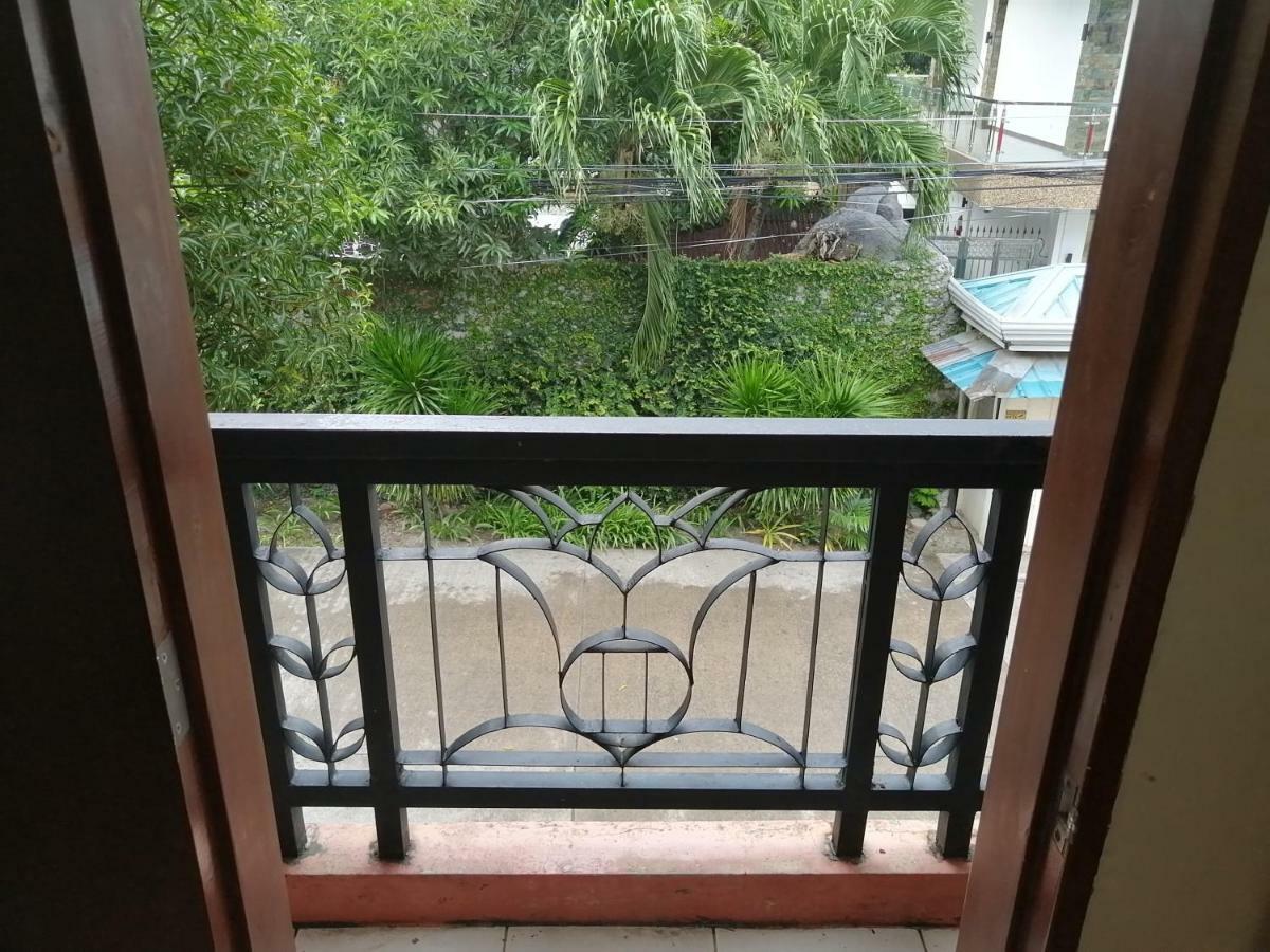 Manora Apartment Talisay  Ngoại thất bức ảnh